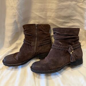 Born Abernath Tassel Suede Casual Side Zip Ankle Bootie